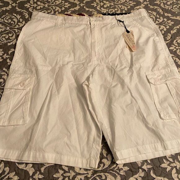 Free Planet Shorts  - Picture 1 of 4